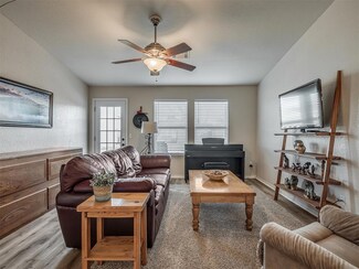 9112 Checkerbloom Dr, Oklahoma City, OK 73165