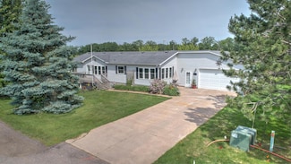 10239 Benjamin Dr, Pine City, MN 55063