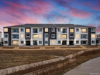 6153 N Ceylon St Unit 306, Denver, CO 80249