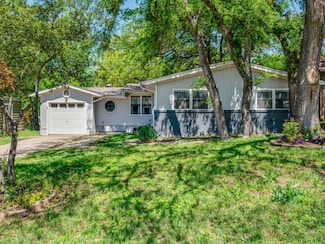 2108 San Jose Dr, Fort Worth, TX 76112