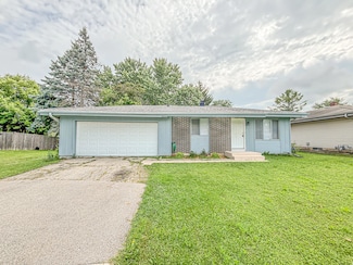 3403 Oakwood Dr, Racine, WI 53406