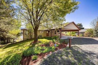 21 Gardena Ln, Horseshoe Bend, ID 83629