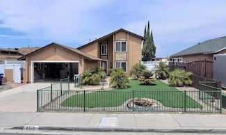 8570 Parkbrook Ln, San Diego, CA 92114