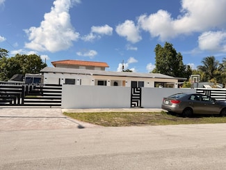 9961 SW 41st Terrace, Miami, FL 33165