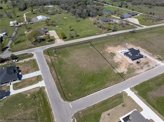 7801 Mathis Creek Dr, Bryan, TX 77808