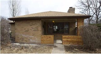 258 N Edgemoor St, Wichita, KS 67208