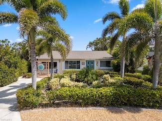 41 1st St, Bonita Springs, FL 34134