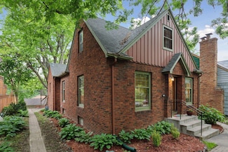 3527 Queen Ave N, Minneapolis, MN 55412