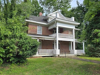 320 Maple St, Dublin, VA 24084