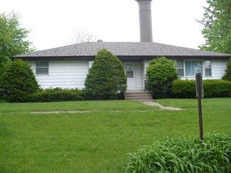 902 Brown Ave, Ashton, IL 61006