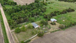 32180 S A Rd, Trumbull, NE 68980
