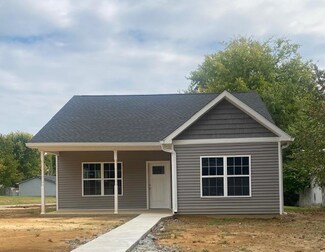 330 Mill St, Madisonville, KY 42431