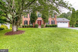 3450 Powells Crossing Ct, Woodbridge, VA 22193
