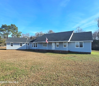 220 Stroud Rd, Trenton, NC 28585