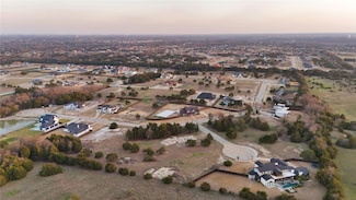 4930 Golden Bell Ln, Midlothian, TX 76065