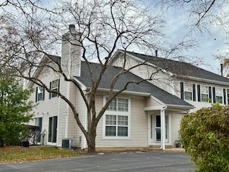 309 Teak Ln Unit 3A, Streamwood, IL 60107