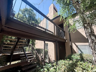 613 Woodside Sierra Unit 5, Sacramento, CA 95825