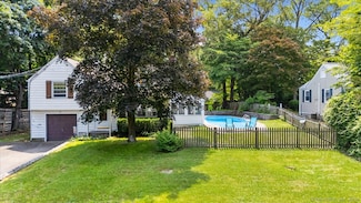 12 Deacon Hill Rd, Stamford, CT 06905