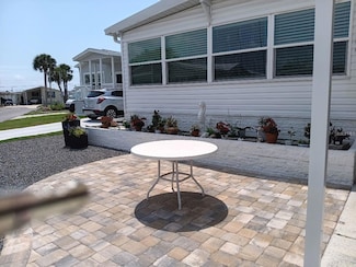 769 N Green Cir, Venice, FL 34285