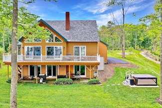 19 Glenview Ln, Belfast, ME 04915