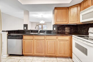 6525 S Oriole Blvd Unit 104, Delray Beach, FL 33446