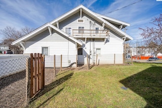 1002 S Mill St, Colfax, WA 99111