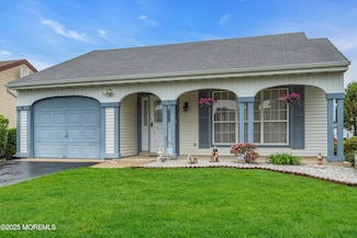 79 Mansfield Ave, Manchester, NJ 08759