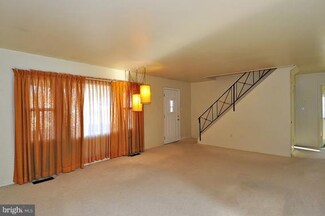 2513 Knighthill Ln, Bowie, MD 20715