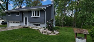 308 Highland Dr, Beaver Falls, PA 15010