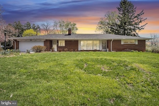 33 N Saint Johns Dr, Camp Hill, PA 17011