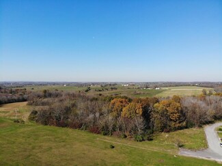 200 Pleasant View Dr, Lancaster, KY 40444