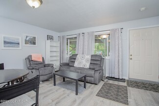 7141 Weimer Rd Unit 14, Anchorage, AK 99502