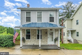23 S Market St, Millerstown, PA 17062