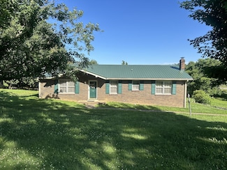 904 Cheairs Cir, Columbia, TN 38401