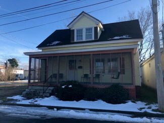 26 King St, Onancock, VA 23417