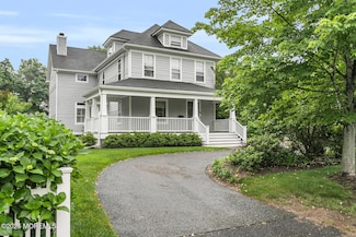 693 River Rd, Fair Haven, NJ 07704