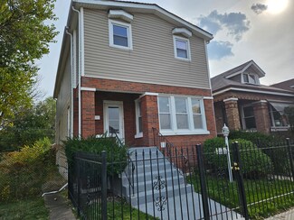 7137 S Claremont Ave, Chicago, IL 60636
