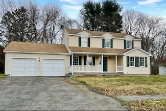 32 Hearthstone Dr, Agawam, MA 01001