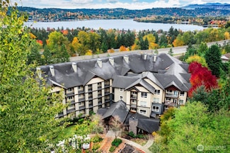 18707 SE Newport Way Unit 102, Issaquah, WA 98027