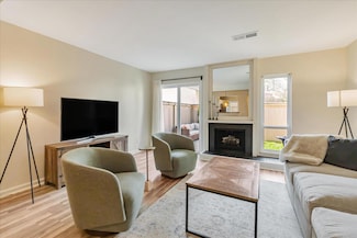 19213 Vineyard Ln, Saratoga, CA 95070