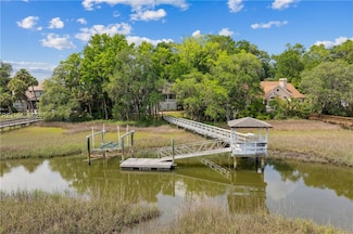 201 Jonesville Rd, Hilton Head Island, SC 29926