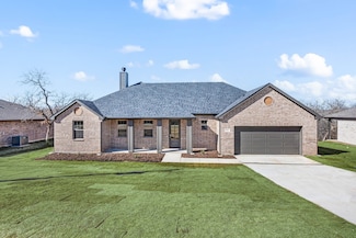 131 Jim Walters Dr, Runaway Bay, TX 76426