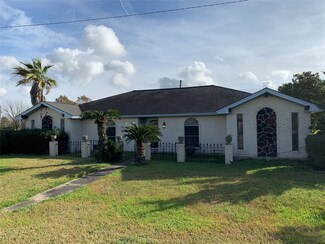 5810 Mauve Ave, Port Arthur, TX 77640