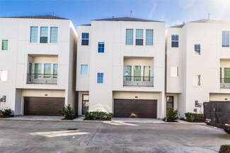 7713 Westside Villas Ln, Houston, TX 77055