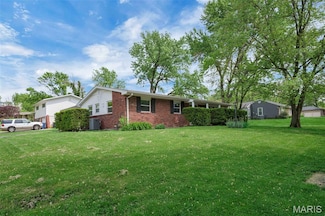 11150 Yellowstone Dr, Saint Louis, MO 63146