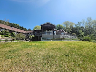 5005 S Brye Rd, Ludington, MI 49431