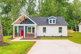 516 N Mulberry St, Cherryville, NC 28021