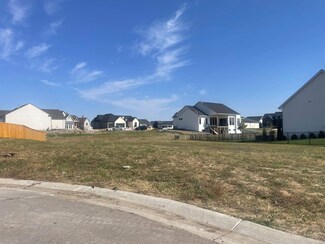 3710 N Crest Cir, Wichita, KS 67226