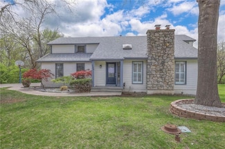 5128 S Tierney Dr, Independence, MO 64055