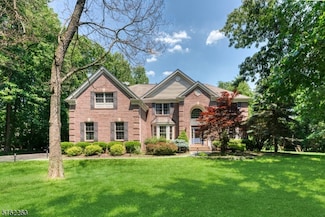 12 Fieldflower Dr, Belle Mead, NJ 08502